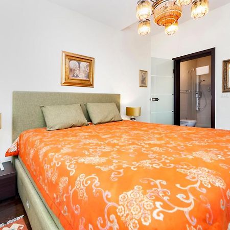 Apartment Mia ロヴィニ エクステリア 写真