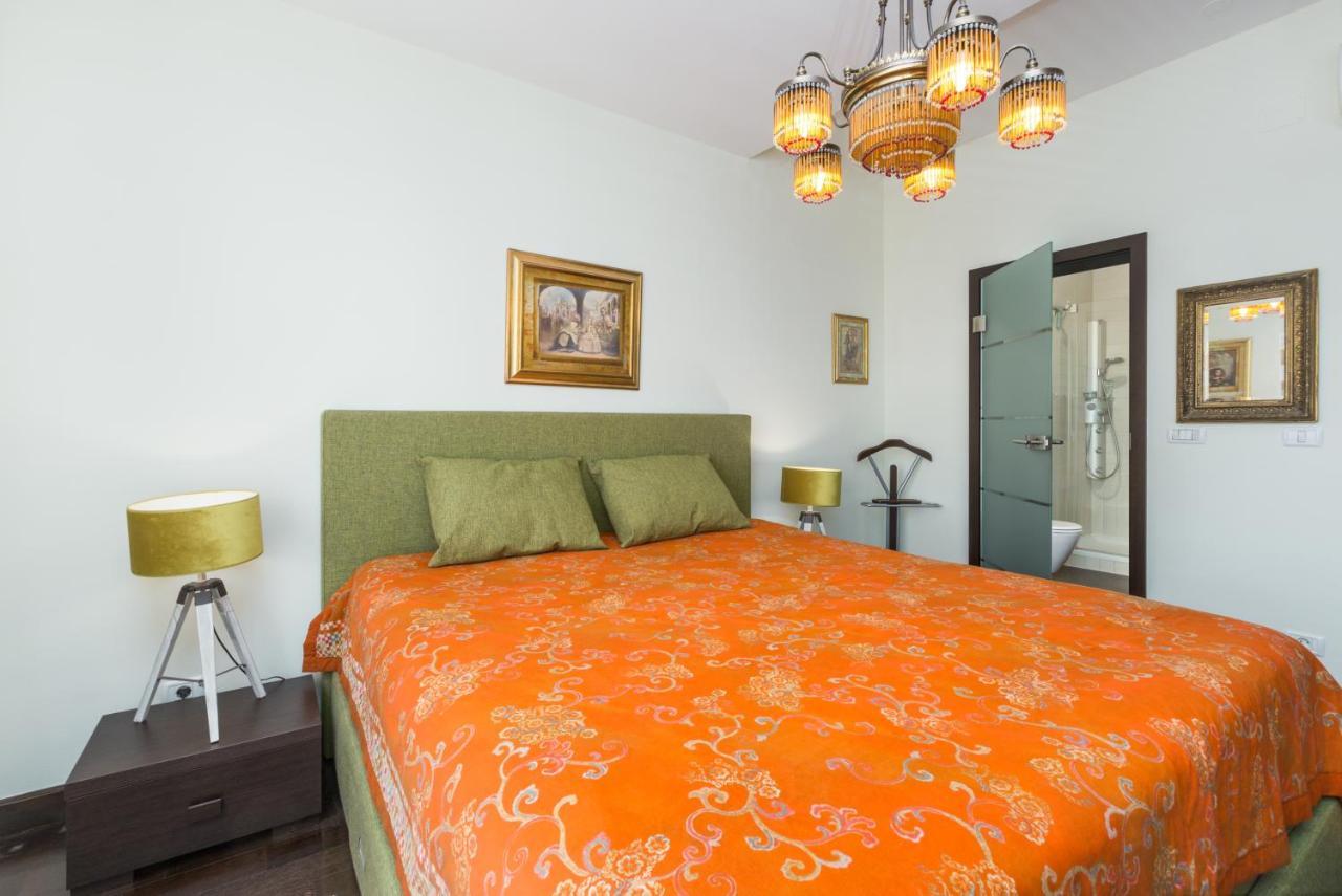 Apartment Mia ロヴィニ エクステリア 写真